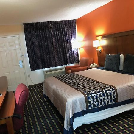 ฮาวเวิร์ด จอห์นสัน บาย วินด์แฮม เพอรี จอร์เจีย Motel เพอร์รี ภายนอก รูปภาพ