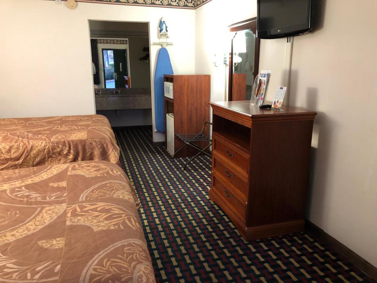 ฮาวเวิร์ด จอห์นสัน บาย วินด์แฮม เพอรี จอร์เจีย Motel เพอร์รี ภายนอก รูปภาพ