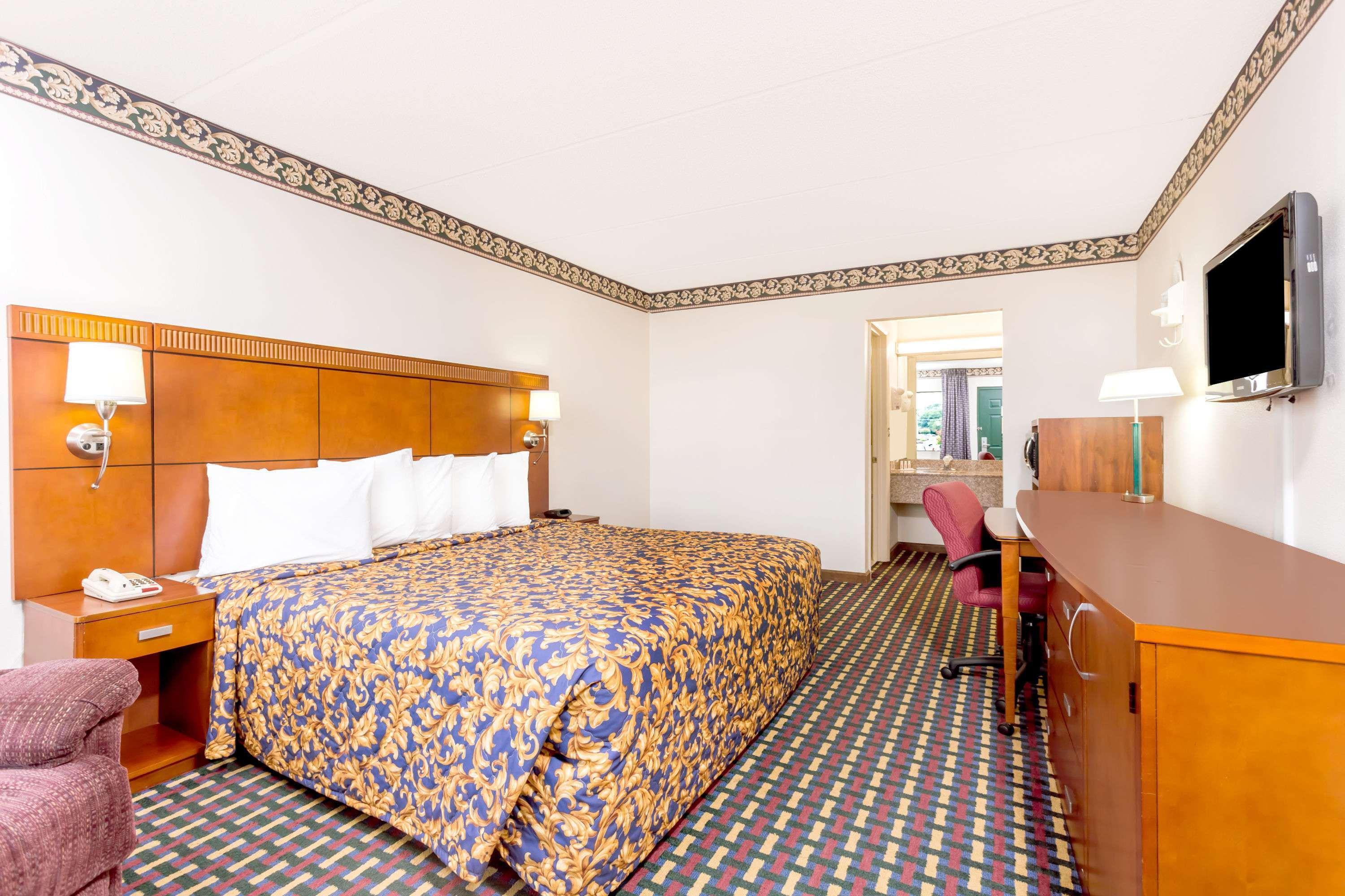 ฮาวเวิร์ด จอห์นสัน บาย วินด์แฮม เพอรี จอร์เจีย Motel เพอร์รี ภายนอก รูปภาพ
