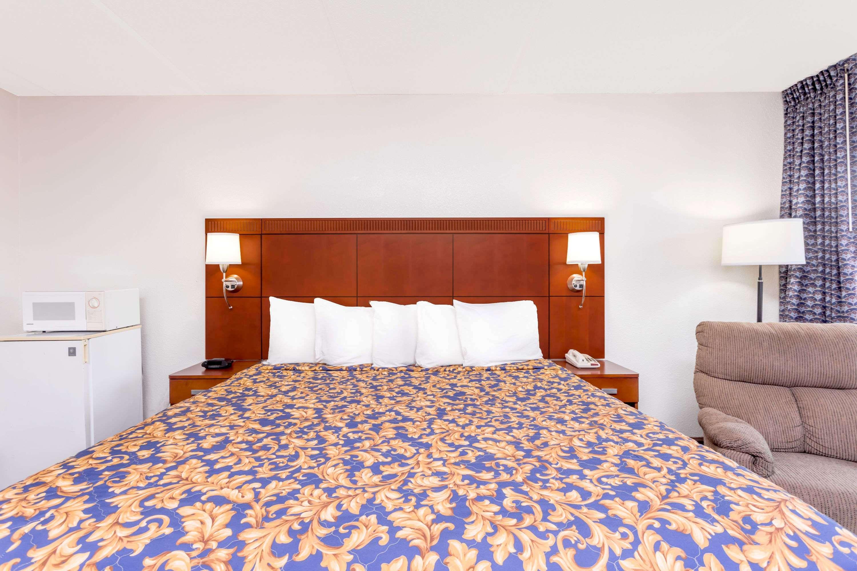 ฮาวเวิร์ด จอห์นสัน บาย วินด์แฮม เพอรี จอร์เจีย Motel เพอร์รี ภายนอก รูปภาพ